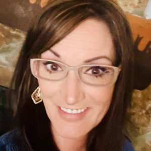 Meet your Posher, Cristina